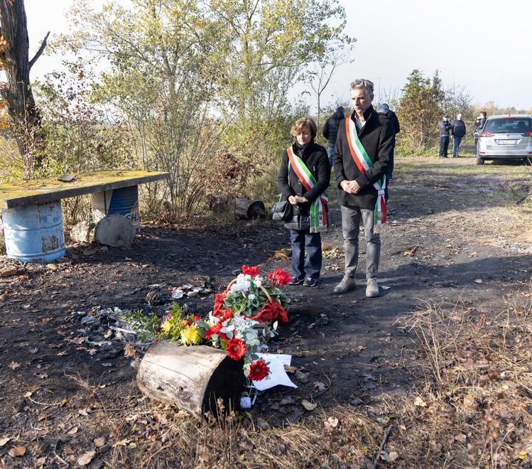 La morte di Alice. I sindaci portano i fiori «Concordia e Ravarino due comunità in lutto» 