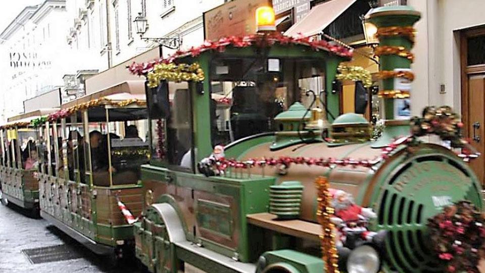 A Prato il Natale non teme la bolletta: si accendono le luminarie