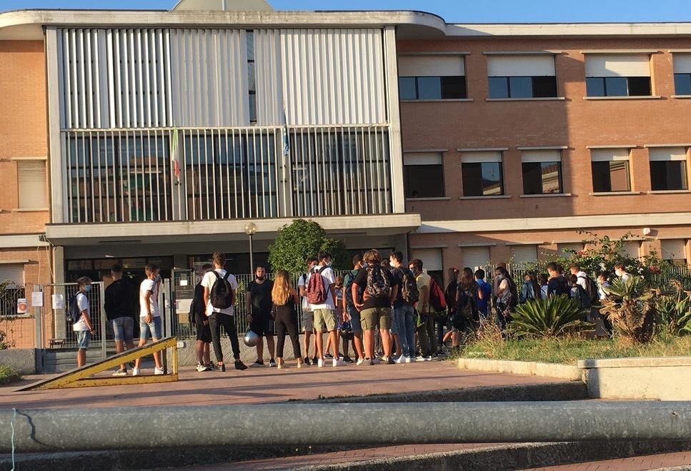 La scuola guarda verso il mare Al Cerboni l’indirizzo nautico