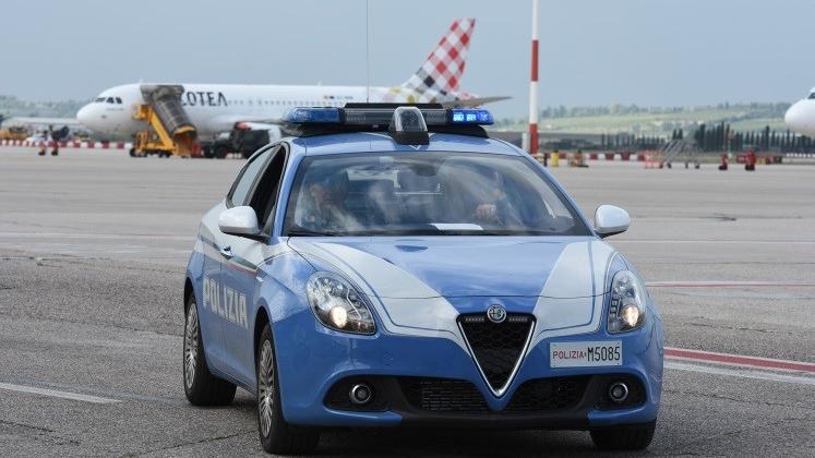 Pisa, tentano raggiungere il Regno Unito con documenti falsi: fermati tre iraniani