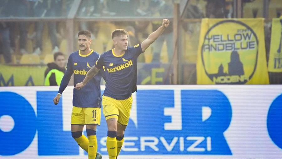 Serie B / Colpo grosso: dopo quasi 40 anni il Modena torna a vincere a Parma E’ 2 a 1 per i gialli