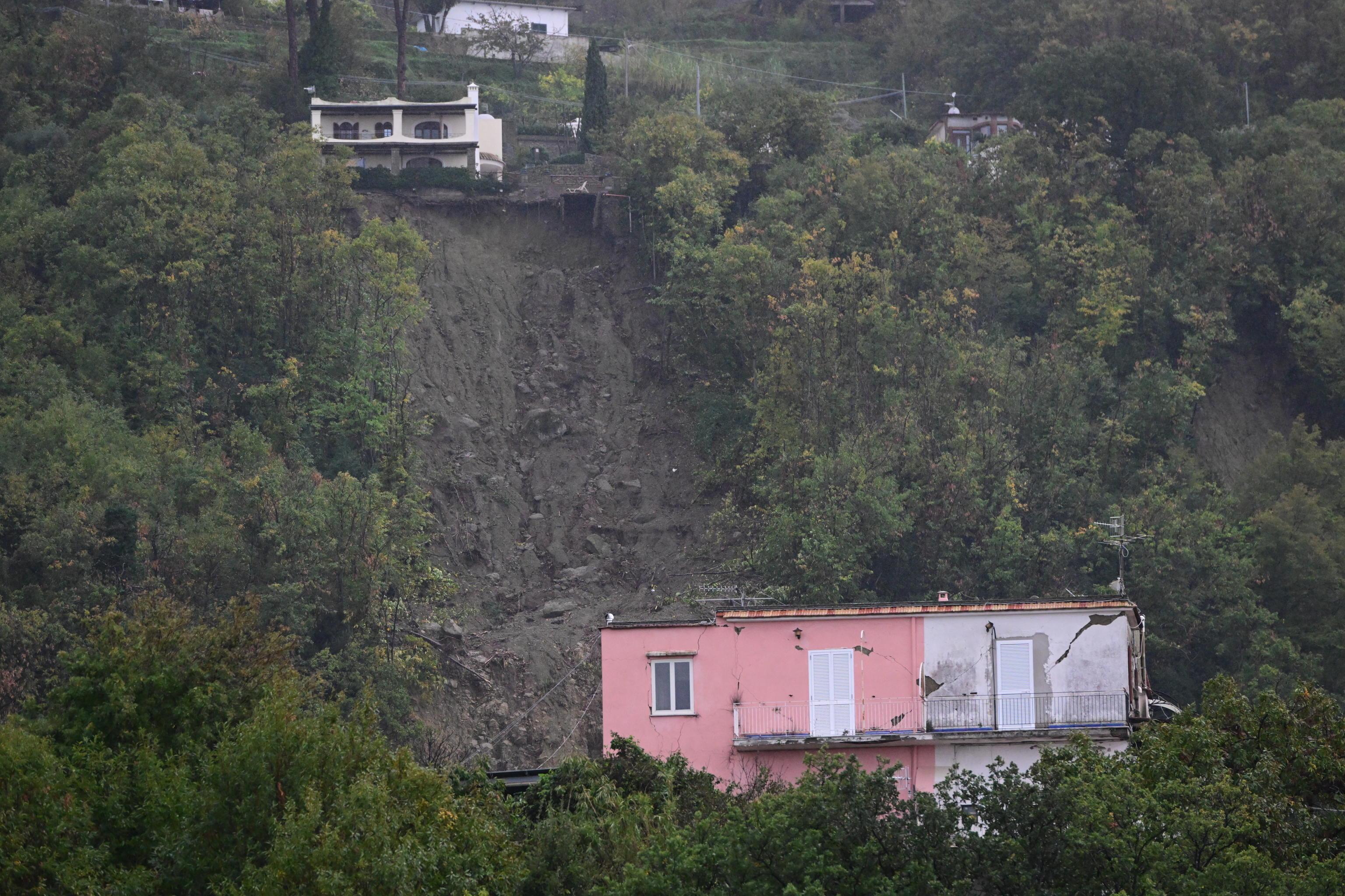 Ischia devastata dal fango, l'esperta: «Territorio fragile e vulnerabile. Pesa la mancata manutenzione»