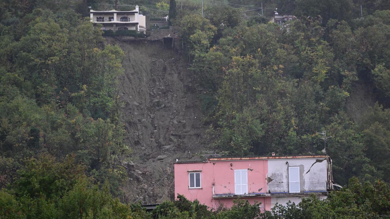 Ischia devastata dal fango, l'esperta: «Territorio fragile e vulnerabile. Pesa la mancata manutenzione»