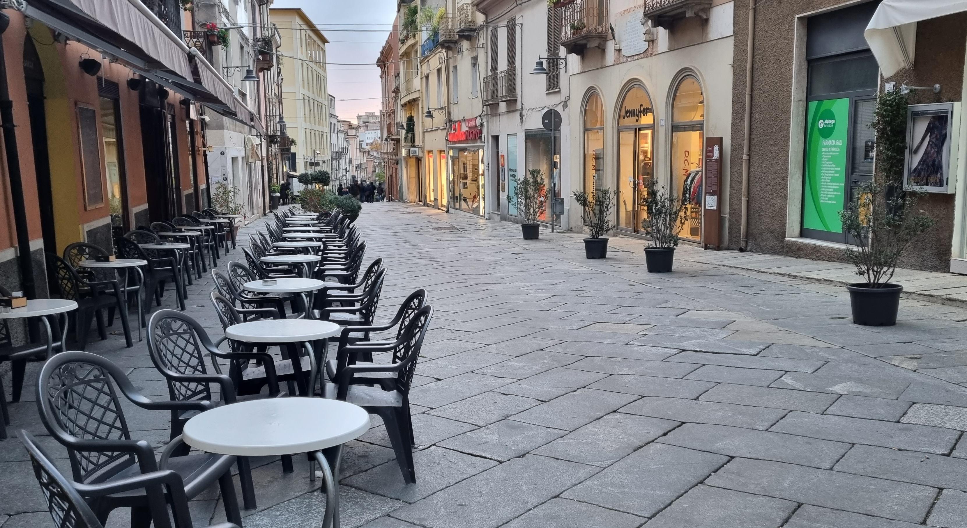 Nuoro, il corso Garibaldi sogna una nuova epoca d'oro
