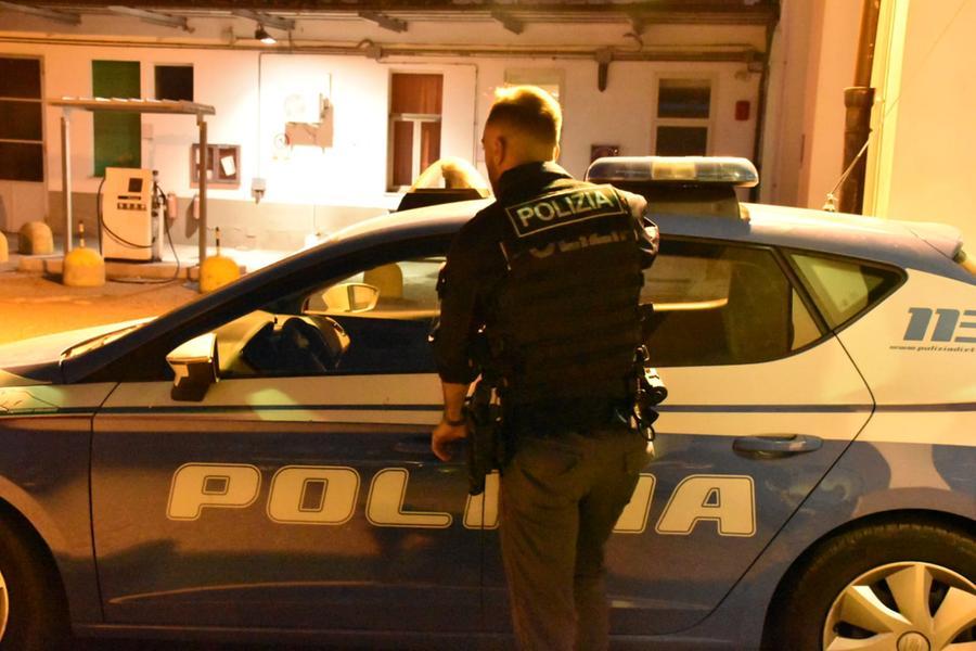 Lite tra gruppi di giovani, due denunciati