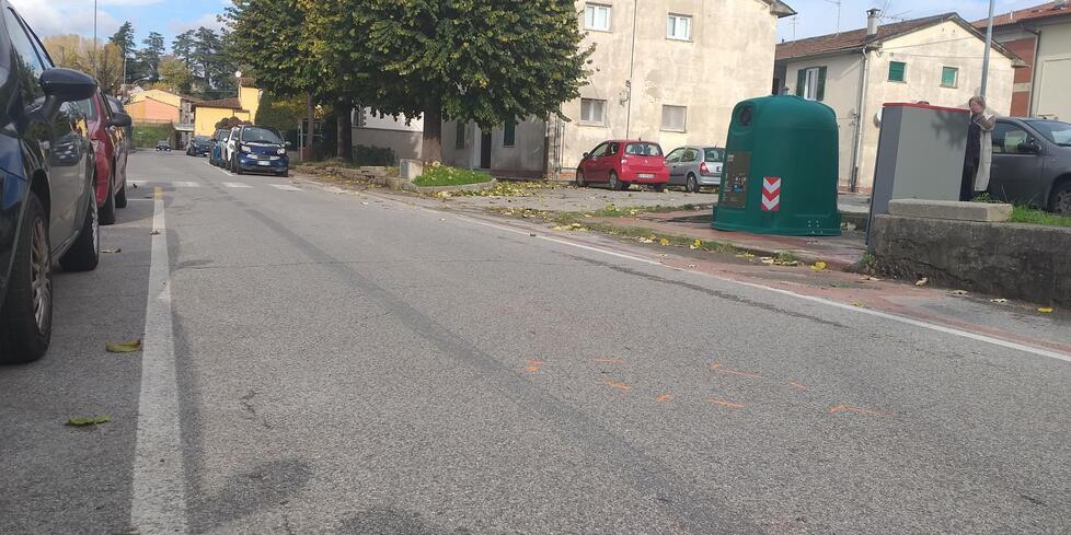 ll punto di via Erbosa dov’è avvenuto l’impatto tra l’auto e l’anziana