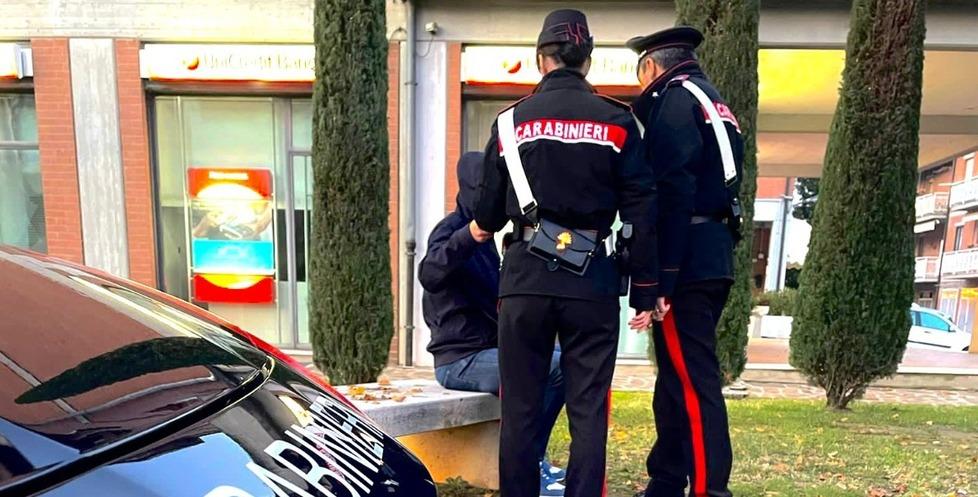 Carpi. Negozi di moda sotto assedio Rapina e due furti in 7 giorni 