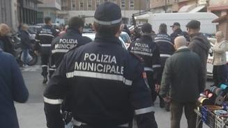 Agenti aggrediti in via Buontalenti, i sindacati: "Taser in dotazioni della municipale"