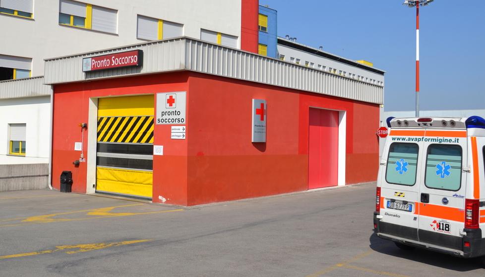 Sassuolo, la denuncia: «Undici ore al pronto soccorso» 