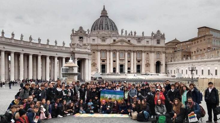 Istituto “Ic 10” a Roma: 90 alunni modenesi al meeting con papa Francesco