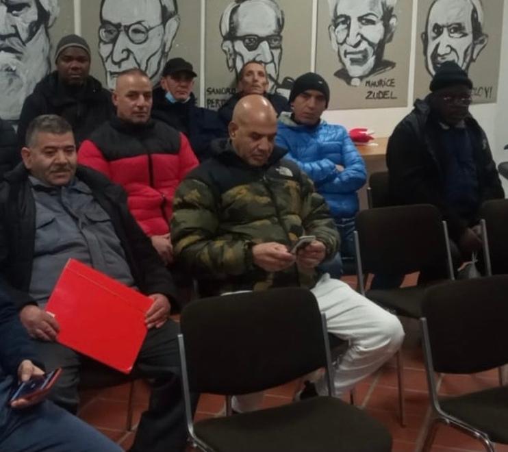 Castelnuovo, proteste dei lavoratori Si Cobas della ditta San Francesco