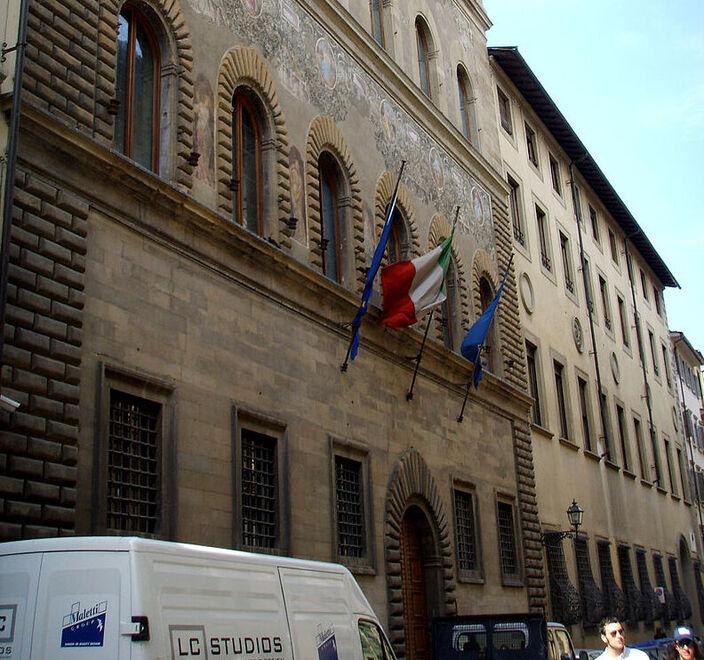 Nella foto la sede del provveditorato in via dei Servi a Firenze