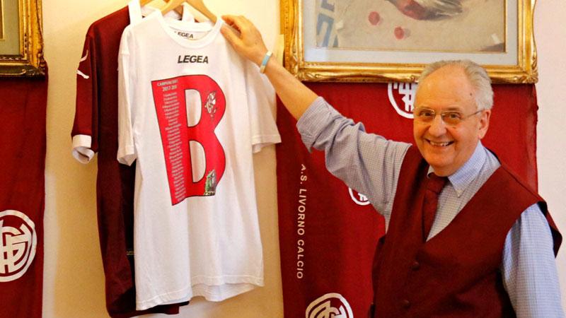Premio alla Barcarola e applausi per Beppino. Commosso il figlio Carlo: «Ora tocca a me»