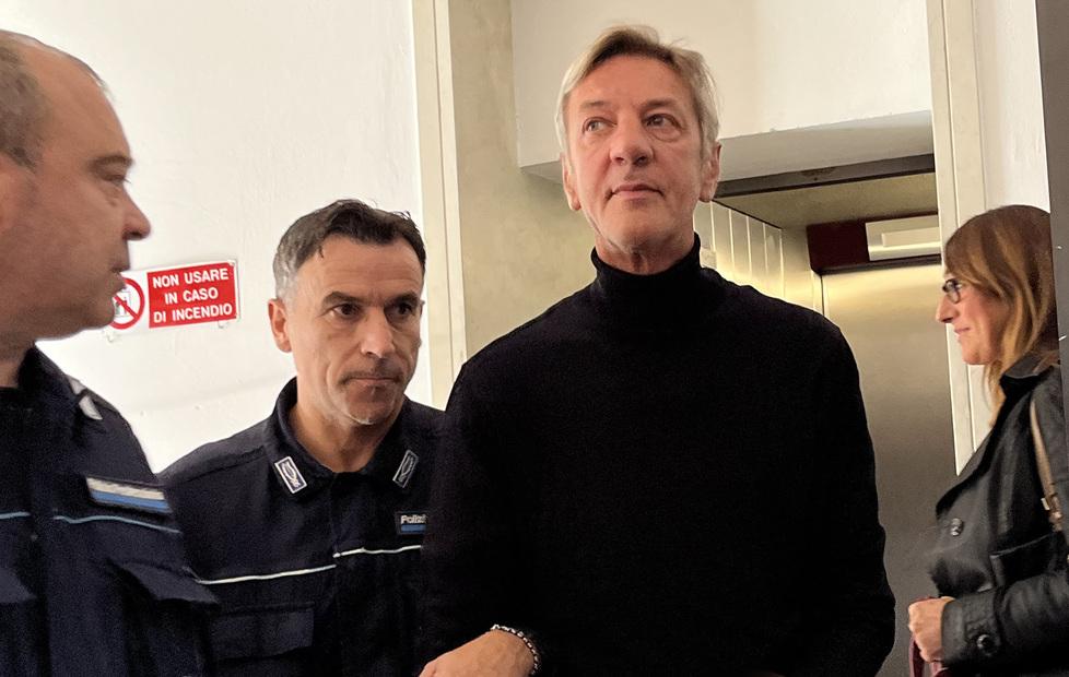 Colpa del “buco” nelle pratiche, così Cazzanti si armò di pistola
