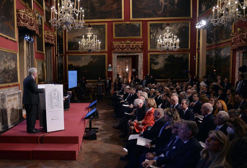 Mervyn King, tassi interesse alti a lungo per economie sane