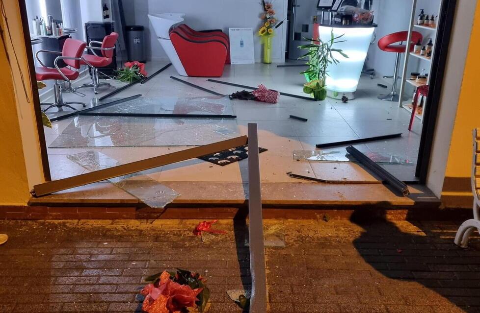 Furti e spaccate nei negozi: scia di episodi tra Rosignano e Castiglioncello