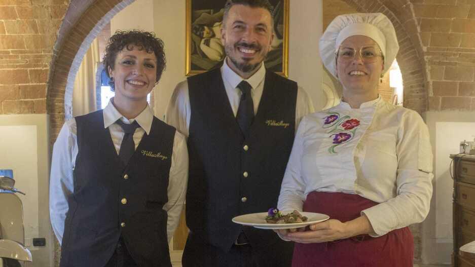 Villa Maya delizia i palati con il petto di piccione farcito: il “piatto forte” dell’hotel di Cascina