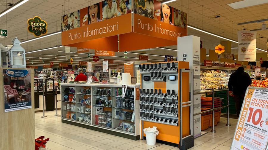 
	L'interno del punto Conad alla Capannina di Casciana Terme Lari


