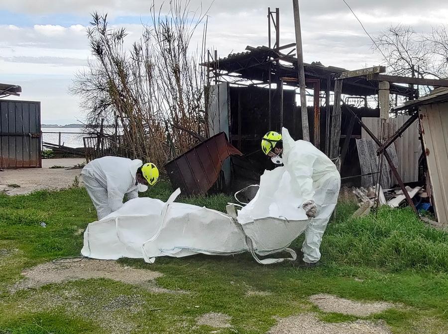 
	Un momento delle operazioni di bonifica&nbsp;

