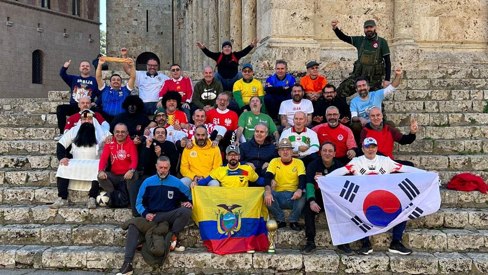 La coppa del mondo ma “a punta di dito”. Che show, è Subbuteo