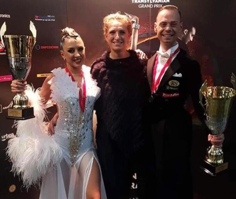 Arriva   da Palazzi la super coppia campione mondiale  di danza standard