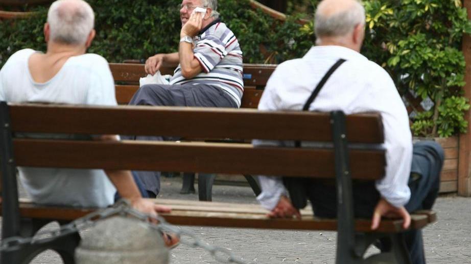 Pensioni basse, più sostegno ai redditi