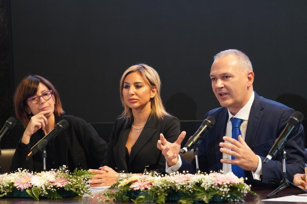 Energia: Intesa San Paolo lancia al sud le comunità solidali