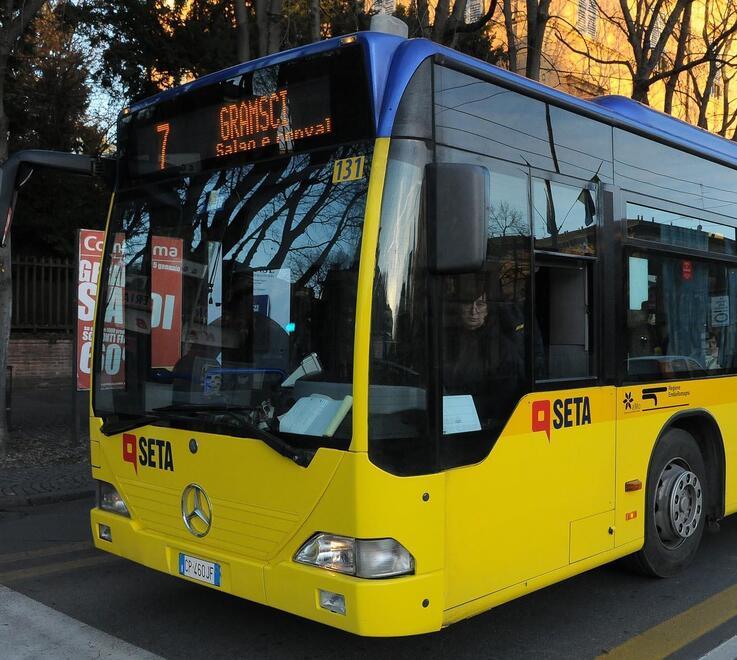 Modena. Videosorveglianza sui bus Un pulsante per l’allarme a Seta e alle forze dell’ordine 