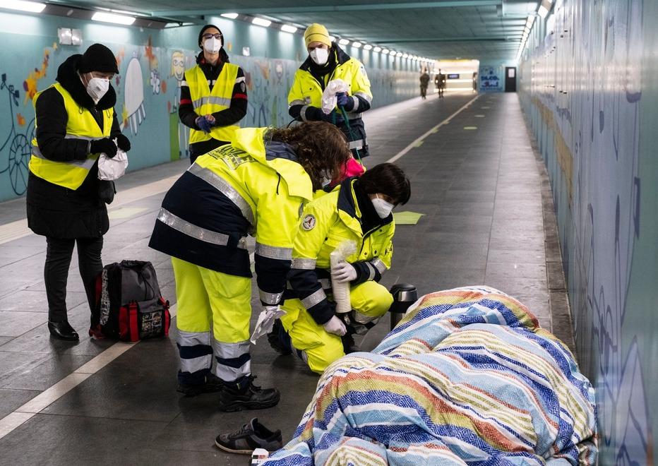 Modena. Accoglienza dei senza fissa dimora Piano invernale per i 200 al freddo 