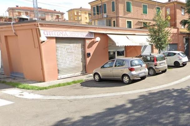 Modena Colpo da China Express nella notte 