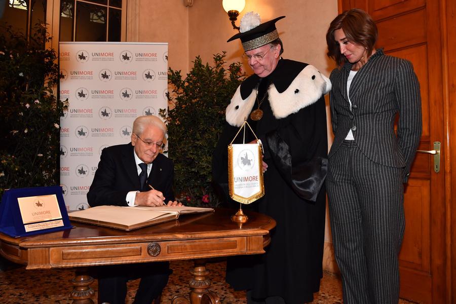 Mattarella a Reggio per i 25 anni dell'Università di Modena e Reggio Emilia  partecipa all'apertura dell'anno accademico