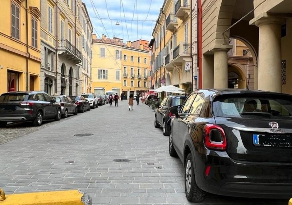 Modena. Feste, via Emilia chiusa al transito Canalchiaro: è già sosta selvaggia 