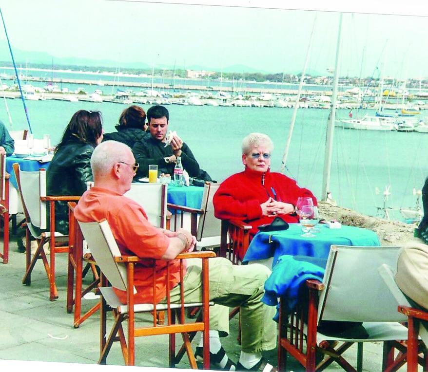 
	Turisti ad Alghero

