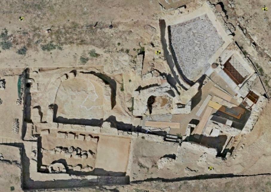 Porto Torres, nella Domus dei mosaici marini ora spunta un’iscrizione cristiana 