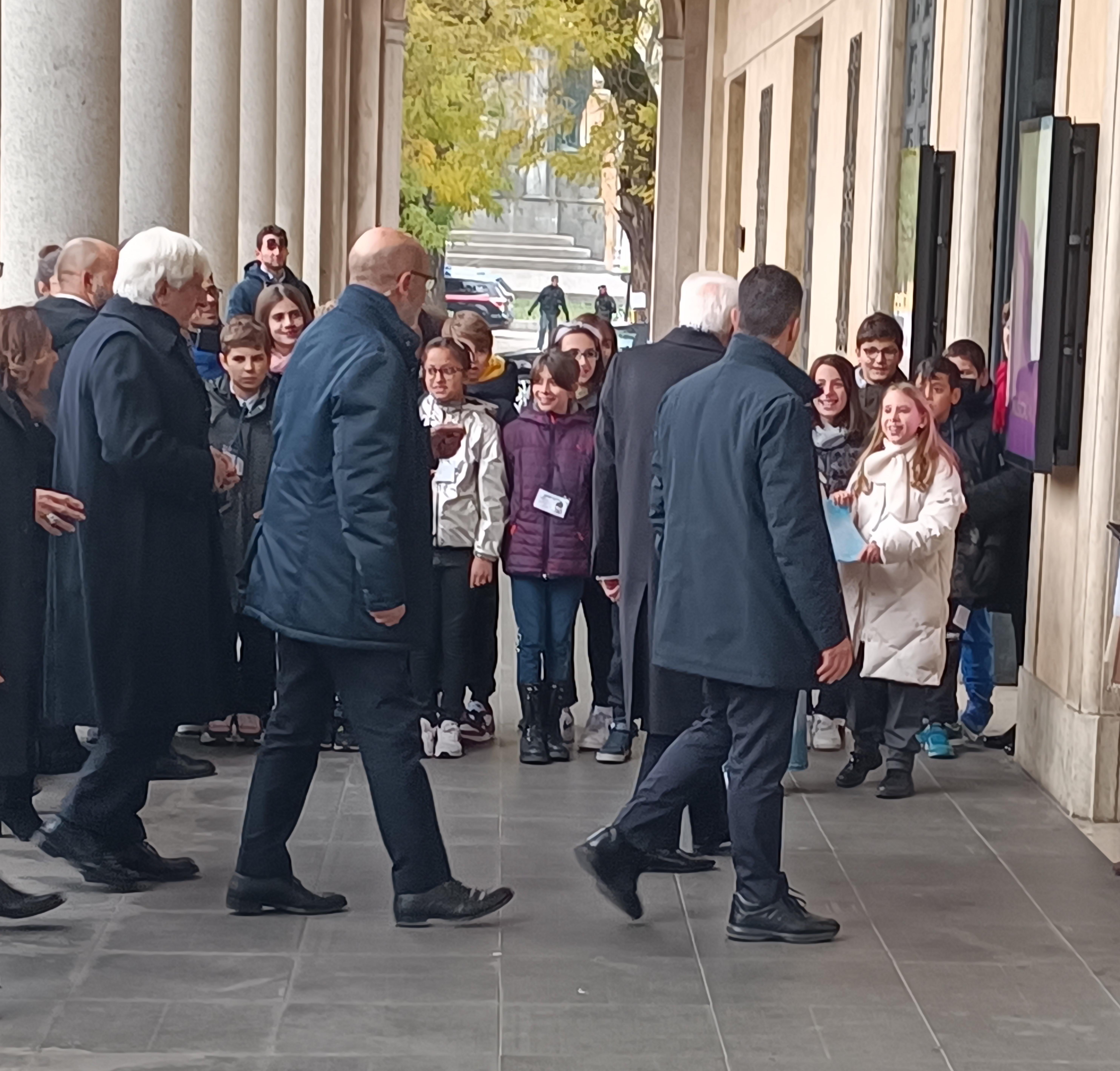 Il giornalino della Calvino e il desiderio dell’alunna: «Diventare presidente»