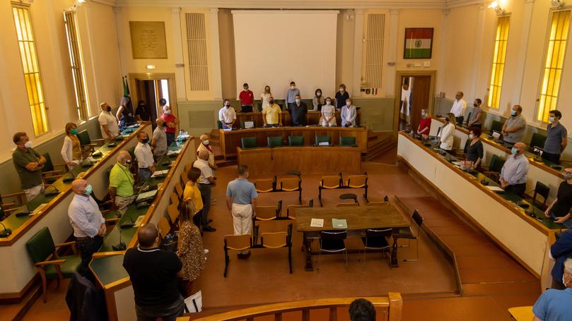 Ferrara, il Consiglio comunale fermo blocca il bilancio e i progetti 