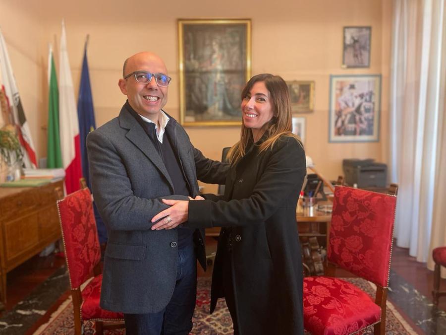 
	Il sindaco con la neo assessora

