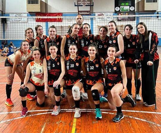 Le ragazze del Porcari Volley a quota 14 sfidano al PalaCavanis la Savino Del Bene Scandicci per difendere il terzo posto a due punti dalla capolista Calenzano in una giornata dove le avversarie si scontrano