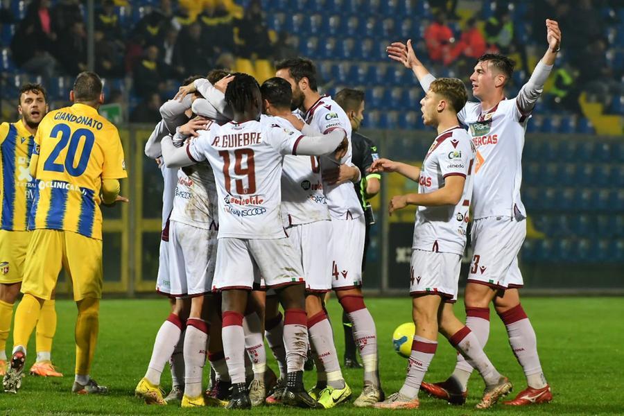 Reggiana inarrestabile a Fermo: granata ancora in vetta