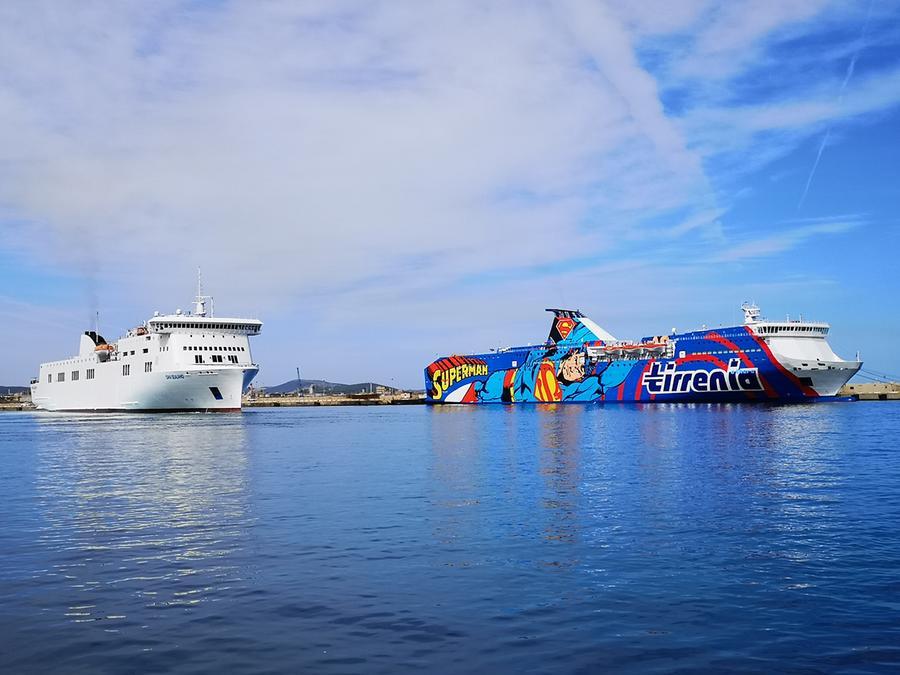 Feste nell’isola, viaggiare è un lusso: anche i posti in nave costano caro