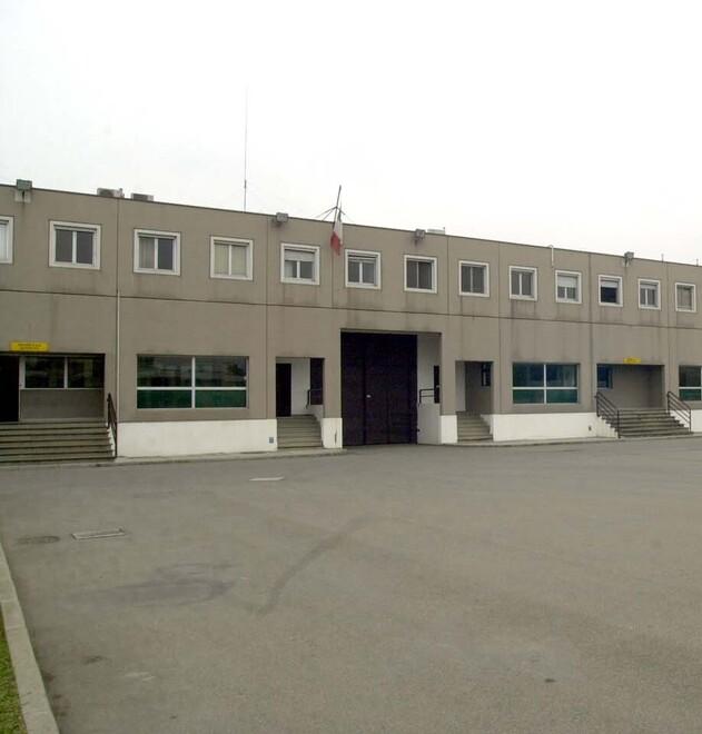 Modena. Materasso incendiato al carcere Sant’Anna Tre detenuti in salvo 