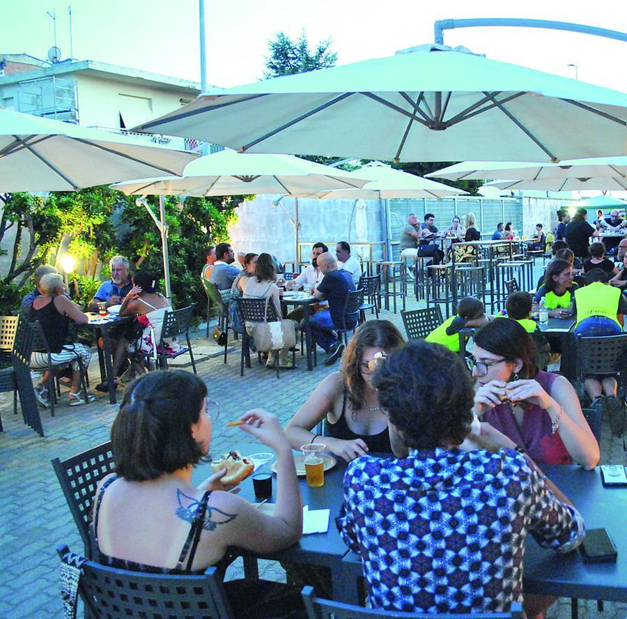 Ecco Jingle Beers per quattro giorni l’ "officina" livornese diventa un pub in festa
