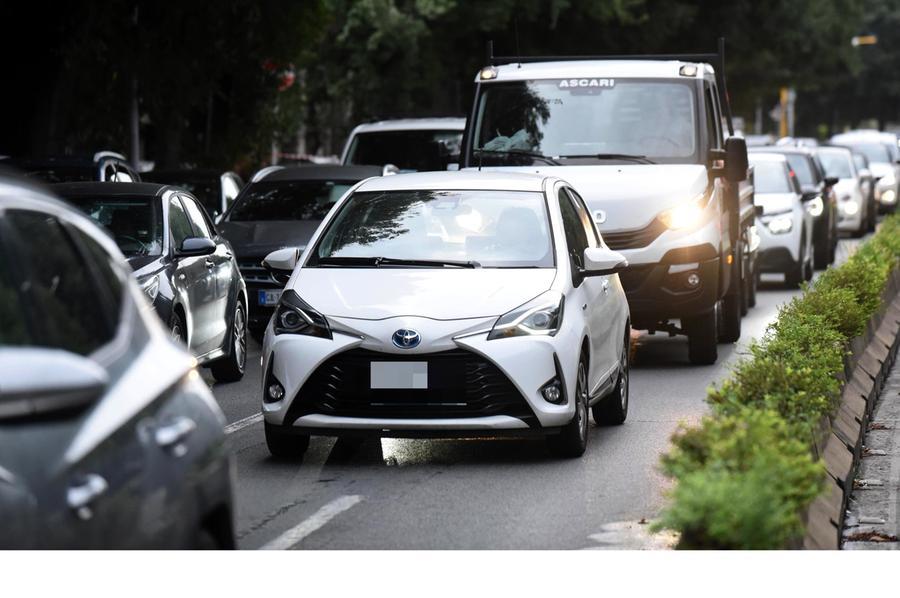 Allagamenti e incidenti: il traffico di Firenze va in tilt