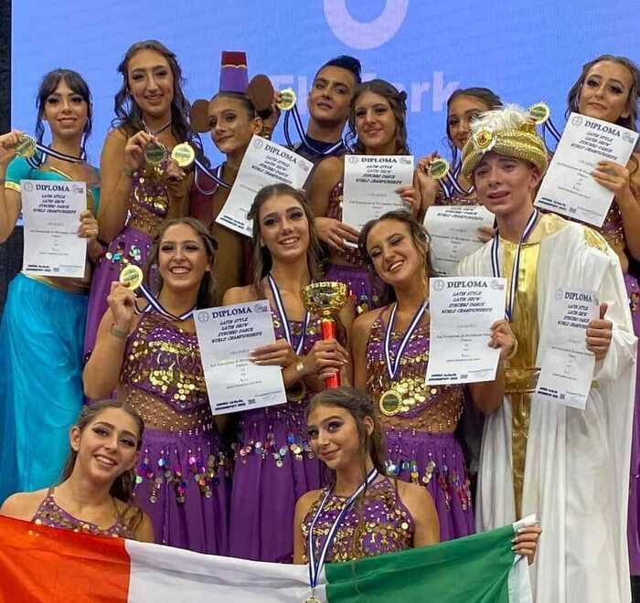 La scuola di danza di Capannoli è sul tetto del mondo: è oro ad Atene