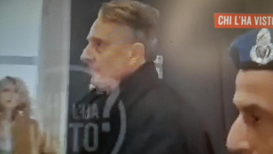 
	Antonio Logli mentre entra in Tribunale a Genova (Facebook &quot;Chi l&#39;ha visto?&quot;)

