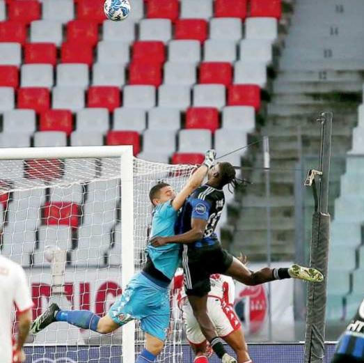 
	Caprile colpisce Tour&egrave;, ma per il direttore di gara non &egrave; calcio di rigore&nbsp;

