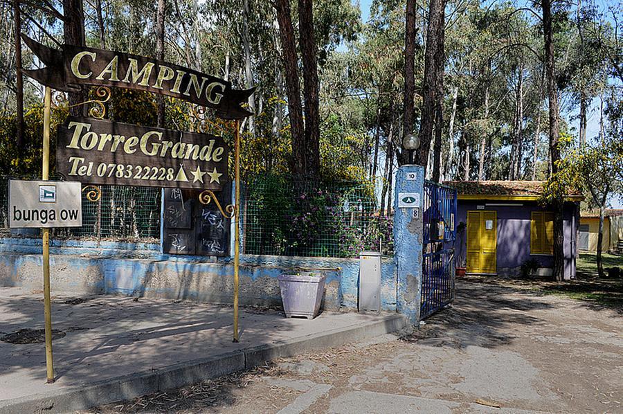 
	L'ingresso del campeggio comunale di Torregrande

