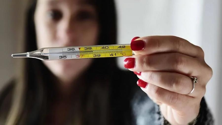 Sos influenza “australiana”: ecco perché i sintomi sono così forti. I consigli del primario