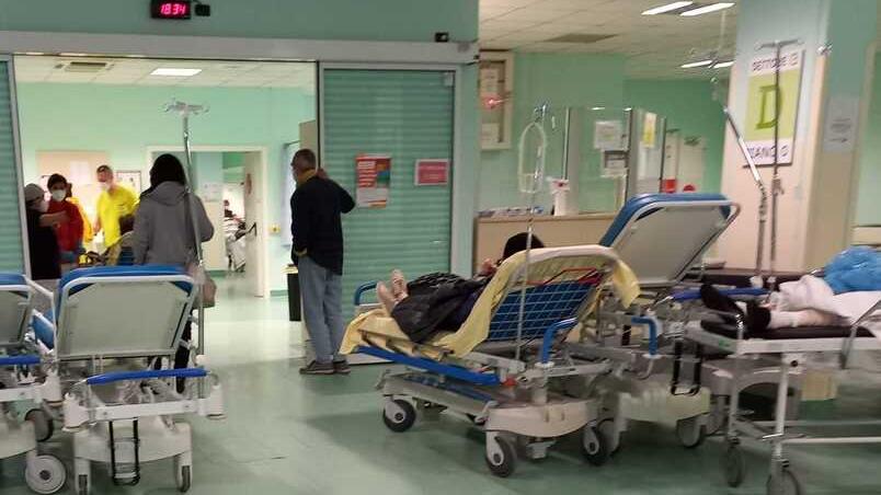 Pronto soccorso pieno, Cona resta in emergenza