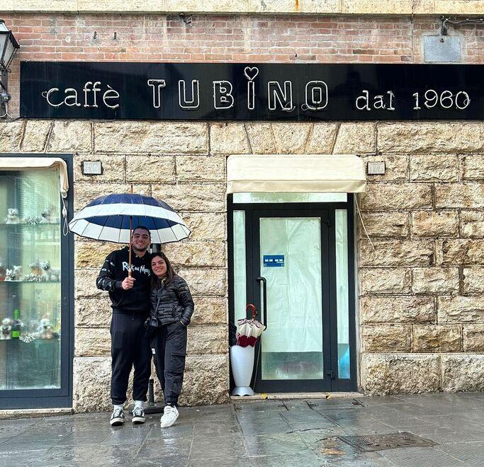 Grosseto, due giovanissimi fratelli alla guida di uno storico bar
